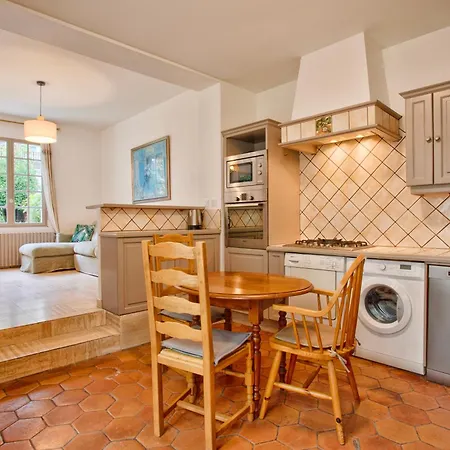 빌라 Victor Hugo *